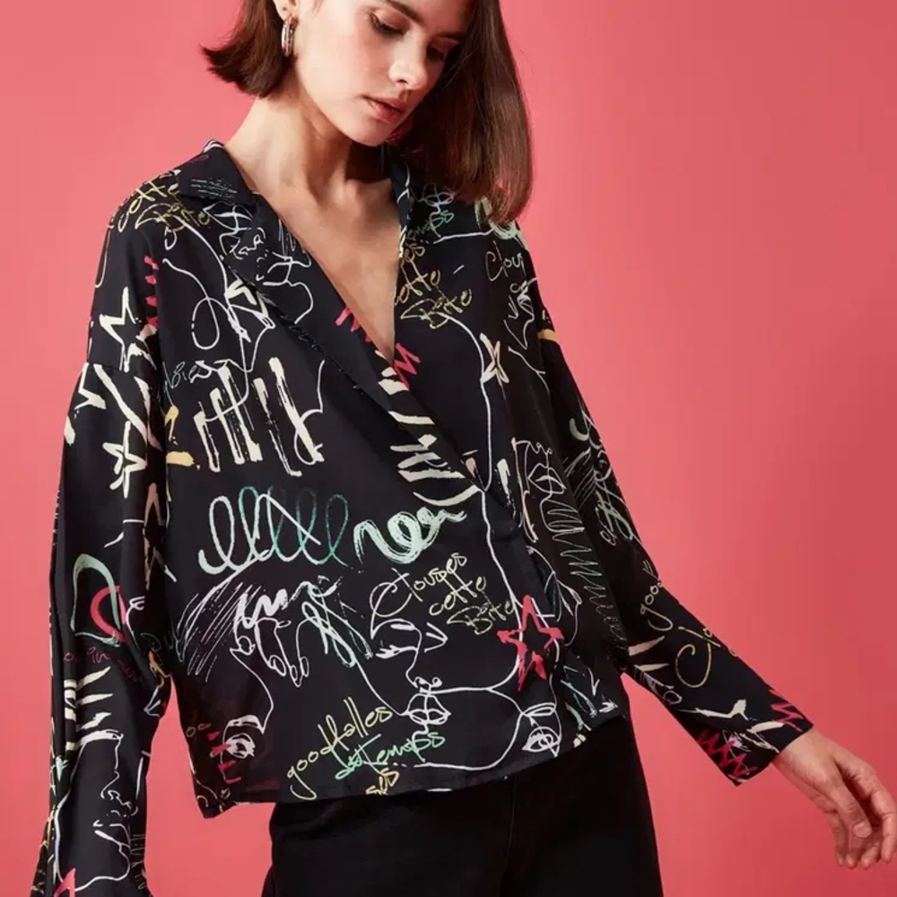 Aritzia Babaton Asymmetrical Graphity Martin Blouse In Size Small NWOT - Picture 12 of 17